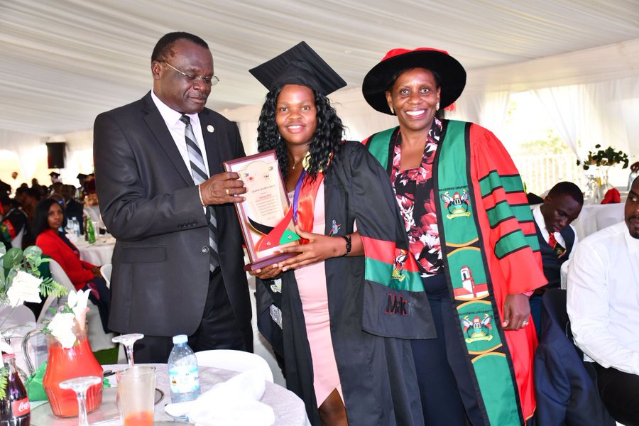 On the first day of the #Mak74thGrad, Hon. Justice Alfonse C. Owiny - Dollo, a distinguished alumnus of Makerere University and Chief Justice of Uganda, presented an award of academic excellence to Ms. Abonga Delish, a Mastercard Foundation Scholar who earned a First Class Honours with a CGPA 4.44.